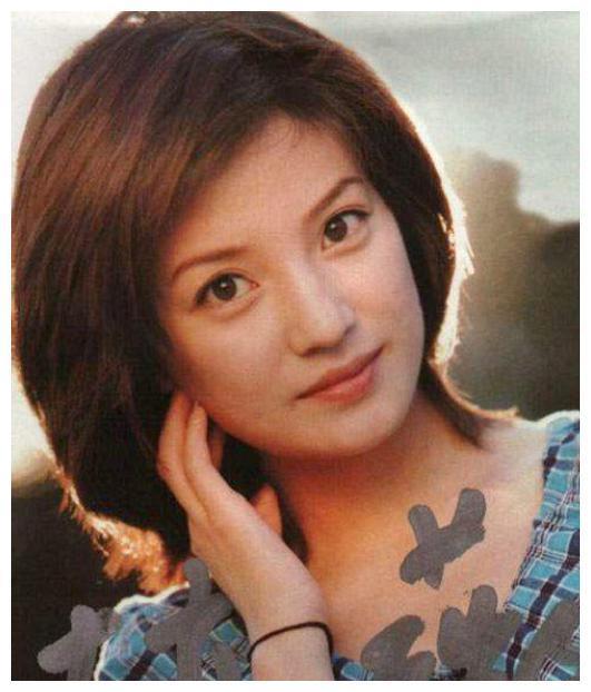 离开叶茂青转投汪雨怀抱，你以为赵薇渴望爱情，实则背后隐藏秘密