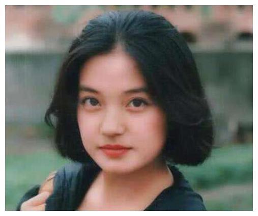 离开叶茂青转投汪雨怀抱，你以为赵薇渴望爱情，实则背后隐藏秘密