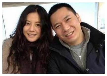 离开叶茂青转投汪雨怀抱，你以为赵薇渴望爱情，实则背后隐藏秘密