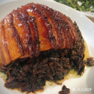 ​梅干菜扣肉怎么做(梅干菜扣肉是哪里的菜)