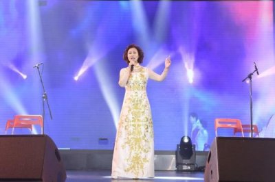 ​愿世界大同，前路无恙！歌曲《日出东方》道尽了多少人的心声？