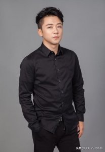 ​这首《为爱出发》曾获全国禁毒公益歌曲大赛第一名 是由成都音乐人创作