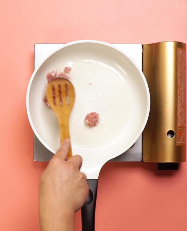 酱爆洋白菜的做法, 做给家人吃再合适不过了!