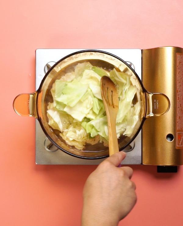 酱爆洋白菜的做法, 做给家人吃再合适不过了!