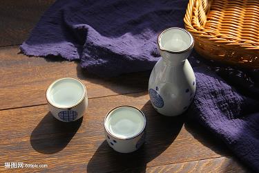 致中和五加皮38度酒