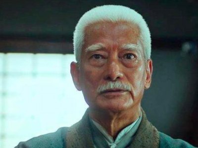 ​《龙岭迷窟》了尘大师高雄凭什么73岁可不用替身？原来师父是他