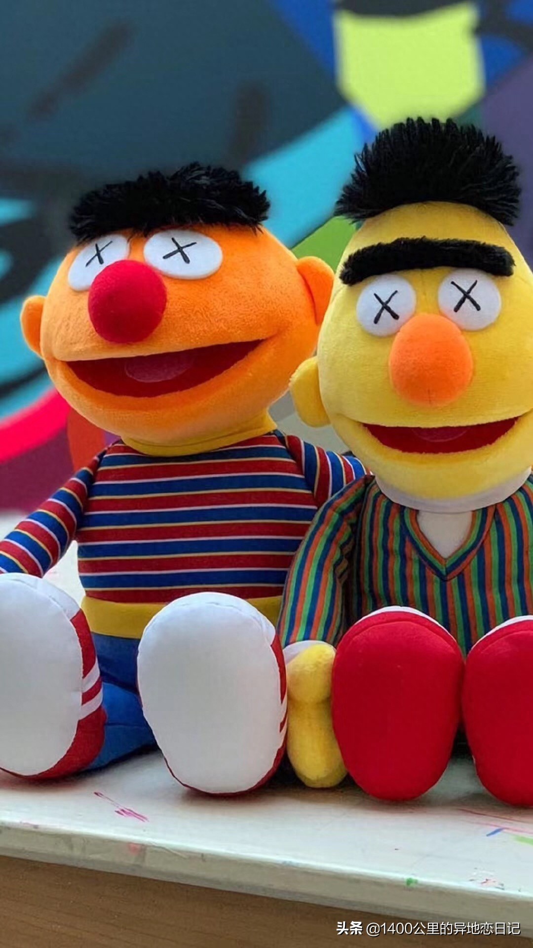 KAWS 来自街头的涂鸦艺术家 高清手机壁纸分享