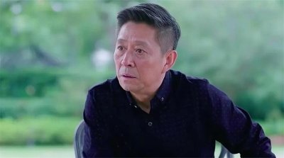 ​“戏精导演”王永泉：与初恋妻子双向奔赴39年，带着儿子一起拍戏