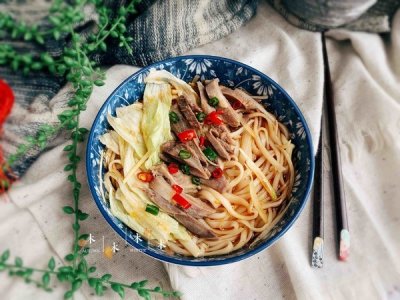 ​来碗羊肉汤面，老爸说：这样做鲜美又多汁，绝无膻味