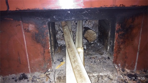 城市人保证没见过，组图让你见识农村是如何生火炒菜的