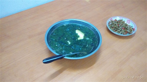 城市人保证没见过，组图让你见识农村是如何生火炒菜的