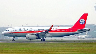 ​61岁乘客川航客机猝死：情绪与法律之间，责任究竟如何界定