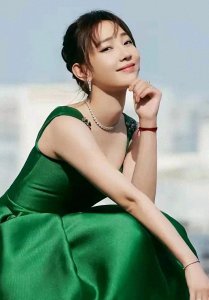 ​“京圈太子妃”白百何一指禅事件背后力量二婚老公助力重返巅峰？