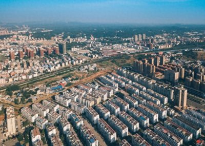 ​区和县（市）的区别在哪里，哪个自主权更大？