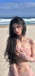 ​值得收藏了氛围感青春靓丽美女锁屏壁纸！