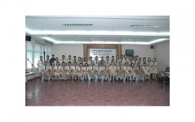 ​约会期间，不要再“搂搂抱抱”，学会这3招水到渠成