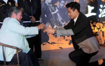 ​彭于晏为何功夫好？原来拜师于他，师兄更是实力派演员