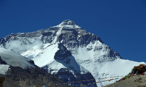 珠穆朗玛峰在中国的什么地方