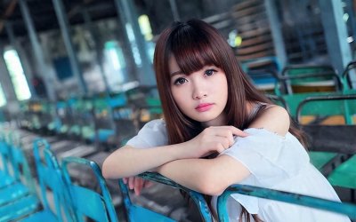 ​逗女孩子开心的小套路：让笑容成为你们之间的桥梁