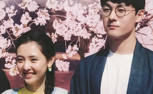 吴倩张雨剑离婚真相为何（吴倩离婚后状态似“女大学生”）(2)_