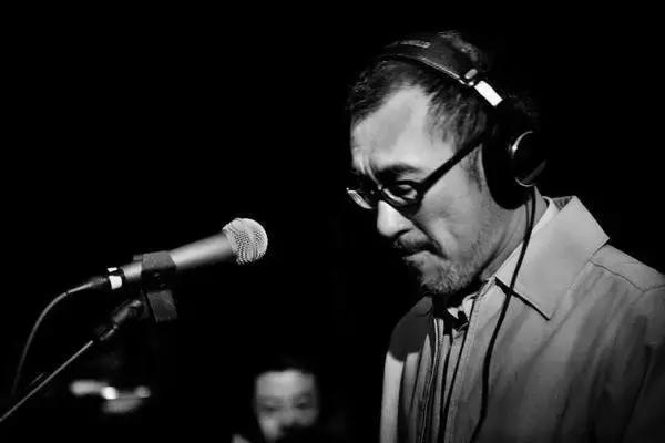 因为一句歌词而好听的十首歌（那些歌曲里的哪些歌词打动了你）(16)