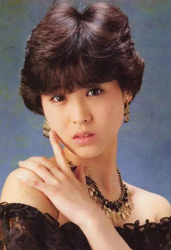 日本超热的六大歌曲（日本昭和歌曲真的很有魅力）(14)