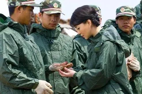 90年代经典歌曲一览（90年代内地经典歌曲）(12)