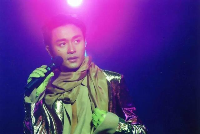 伍佰的全部歌曲名单（再次出圈的伍佰）(12)