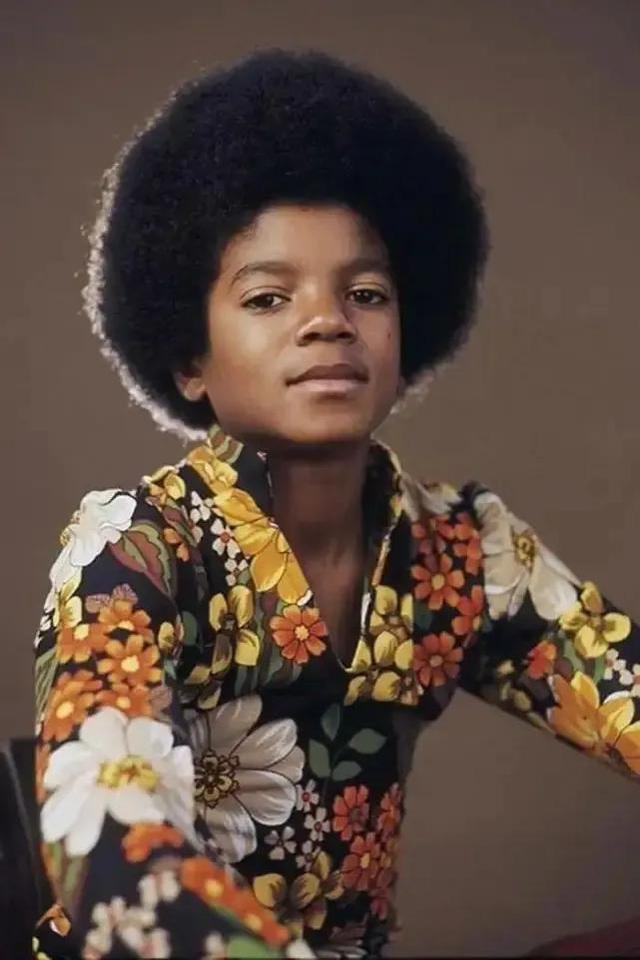 迈克尔杰克逊经典歌曲15首（迈克尔杰克逊Heal）(1)