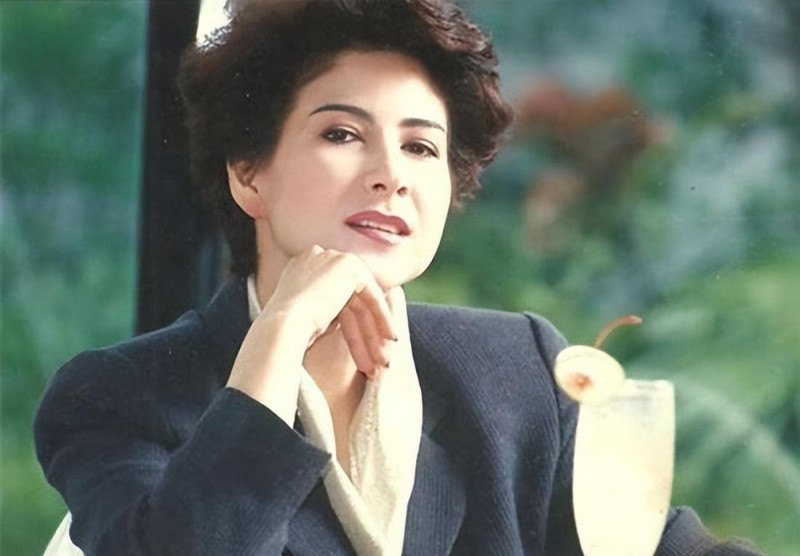 男女对唱情歌的歌单（至今无法超越的十首男女对唱歌曲）