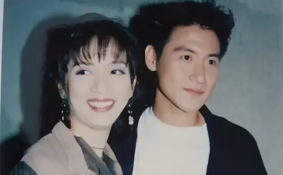 ​男女对唱情歌的歌单（至今无法超越的十首男女对唱歌曲）