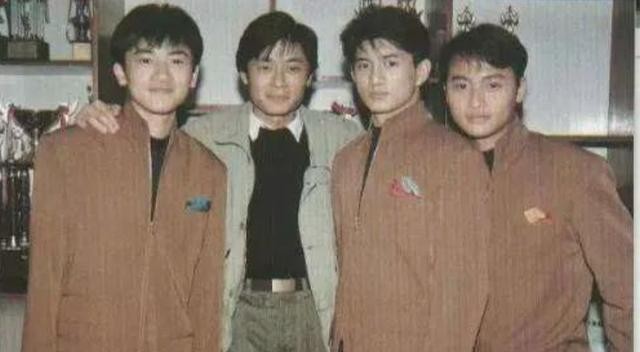 经典对唱歌曲大全（无法超越的十首男女对唱歌曲）