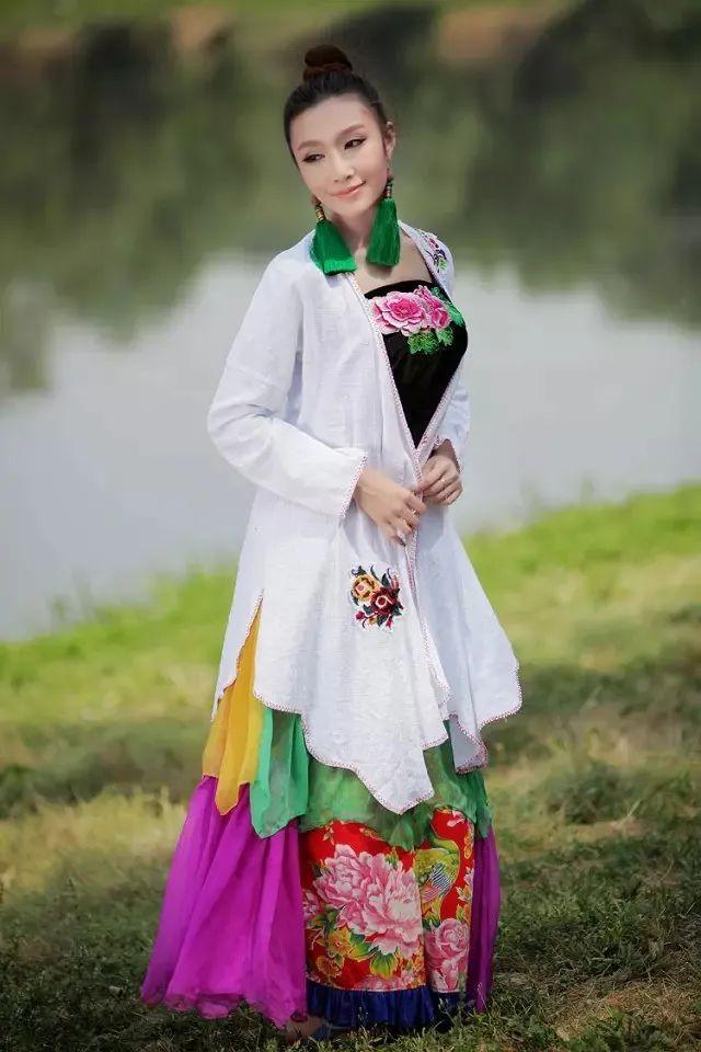 最炫民族风歌词全部（最美民族风）(43)