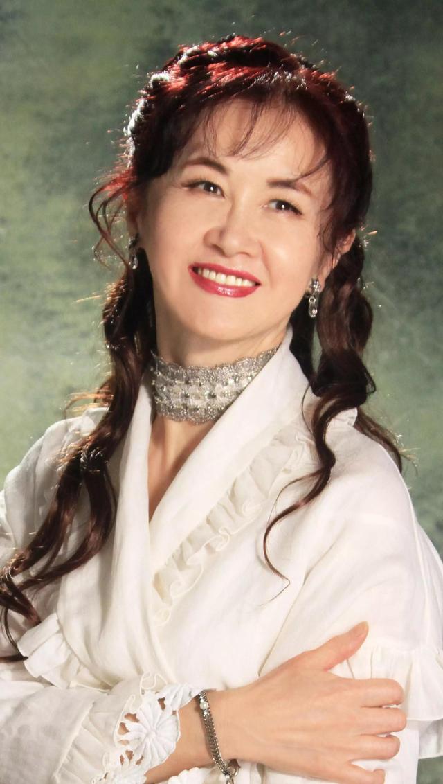 10首翻唱比原唱好听的网络歌曲（传唱度最高的十首翻唱歌曲）(4)