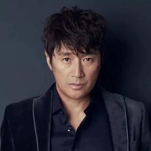 10首翻唱比原唱好听的网络歌曲（传唱度最高的十首翻唱歌曲）(2)