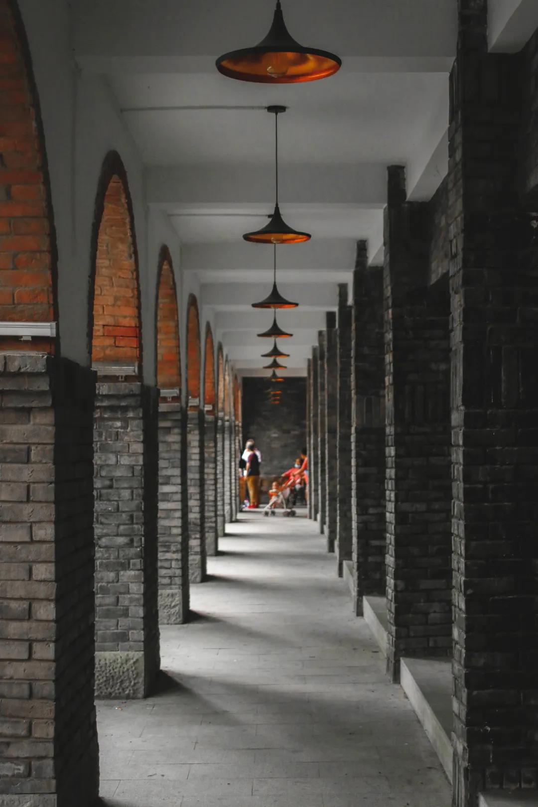 留下一路美丽的传说是什么歌曲(有一个美丽的传说是什么歌)  第8张