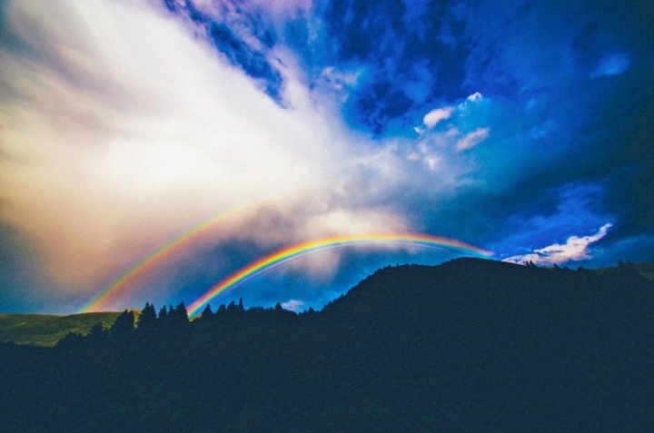 谁的青春不迷茫插曲（有关于青春的歌曲推荐）