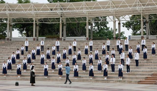 厦门六中合唱团所有歌曲（厦门六中合唱团新歌首发）(8)