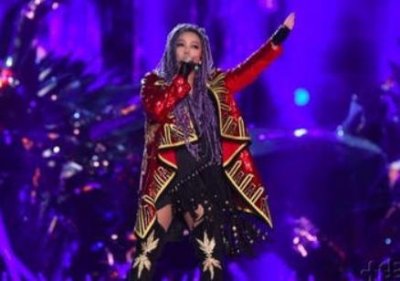 ​张惠妹2025年第一天晒照，身材走样胖到认不出，网友：少吃点吧！