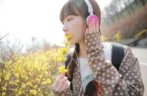 莫文蔚爱情歌词（岁月里沉淀下来的经典歌词）