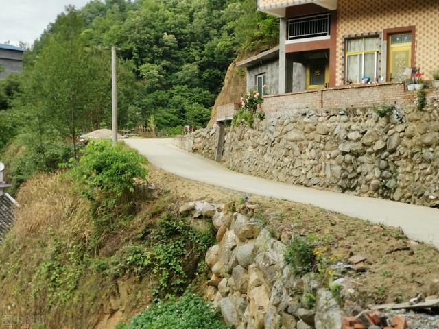 九十年代大陆的流行歌曲（90年代的大陆流行歌曲）(8)