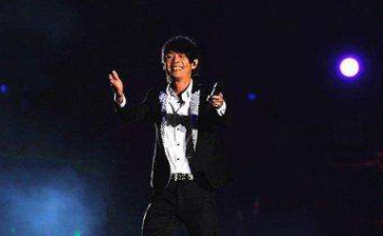 中国十大经典伤感情歌排名：陈奕迅《十年》稳坐第一