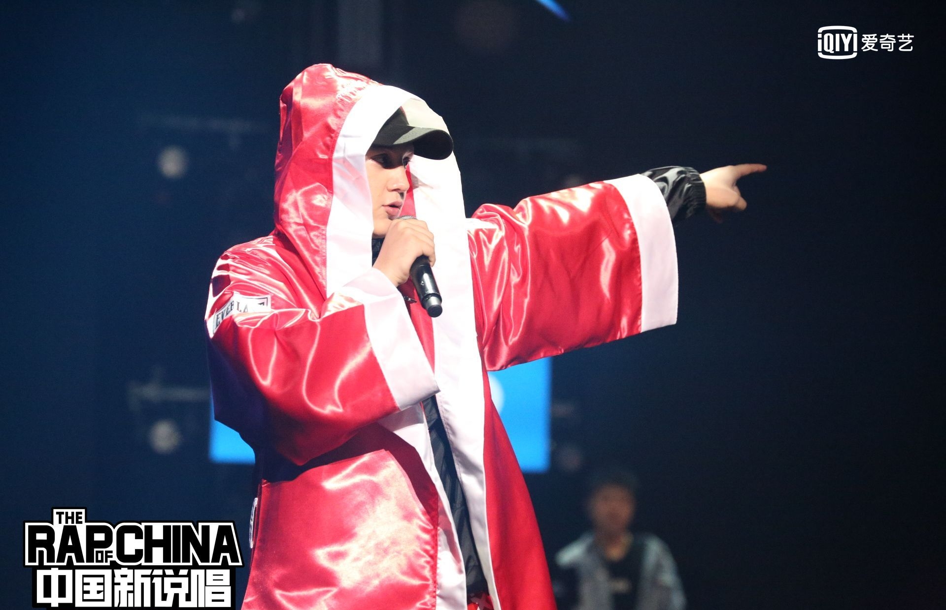 星球坠落歌词表达什么意思(坠落星空歌词表达了什么) 第4张 星球坠落歌词表达什么意思(坠落星空歌词表达了什么) 第4张