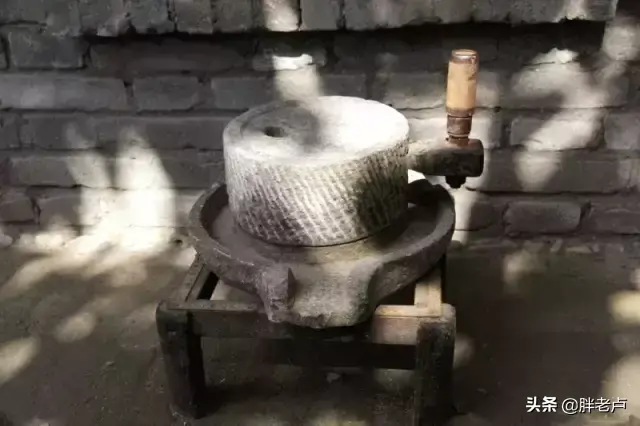 我们都是农村人是什么歌曲(我们都是农村人是什么歌里的词) 农村 歌曲 第5张