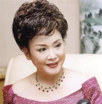 尚雯婕唱法语受李古一痛斥（尚雯婕用法语唱传统歌曲）