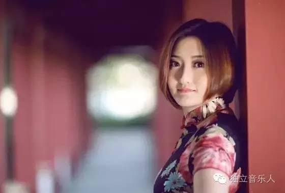 云菲菲经典十首歌曲（著名歌手云菲菲最新单曲楝树下）(4)