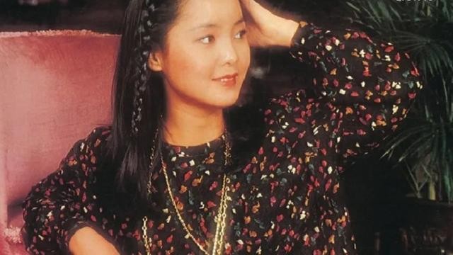 邓丽君歌曲首首动听曲曲感人（邓丽君的经典歌曲有哪些）