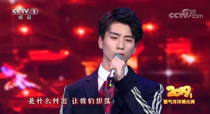 央视元宵晚会的16首歌曲，好听又多样，可惜有一首歌让人有点失望