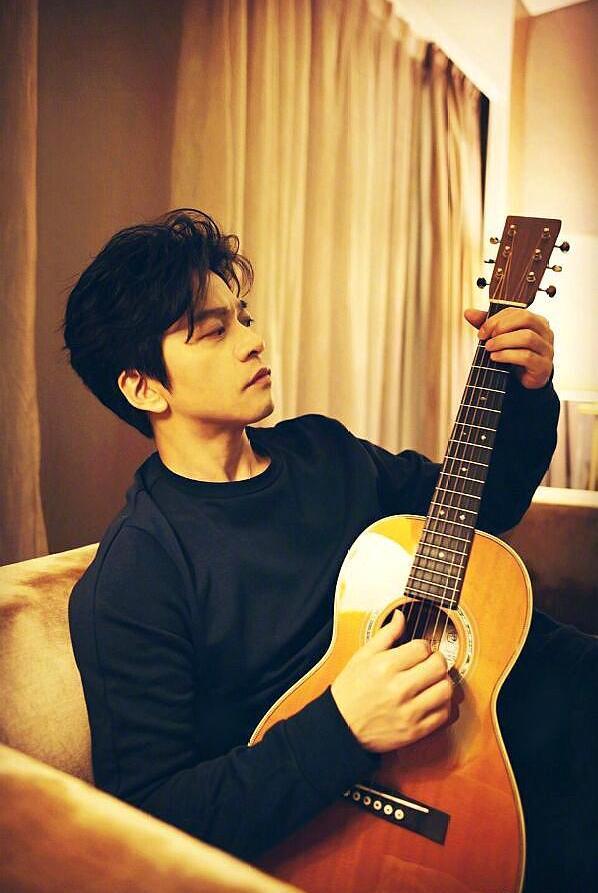 央视元宵晚会的16首歌曲，好听又多样，可惜有一首歌让人有点失望