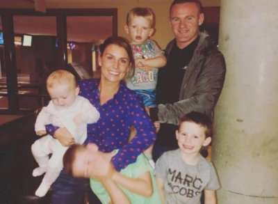 ​男人一边出轨一边哄老婆（他出轨无数次却不担心离婚）